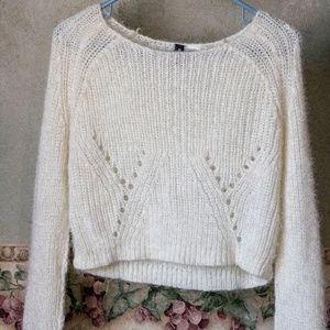 Fuzzy White H&M Cropped Sweater